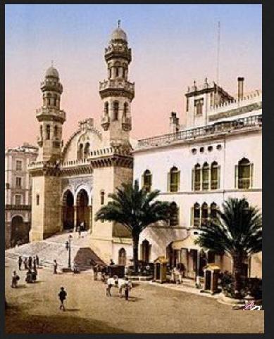 جامع كتشاوة أحد المعالم التاريخية البارزة بالجزائر P_13959xeph4